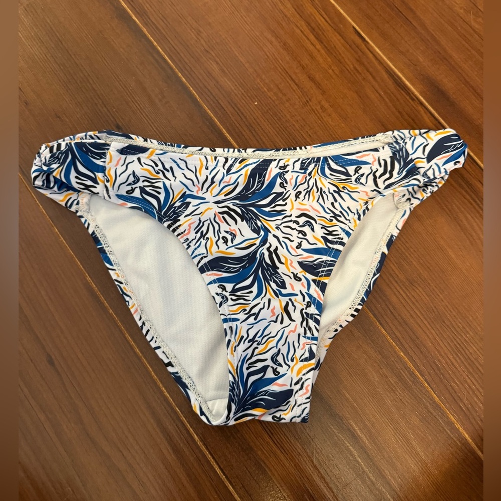 twist side bikini bottom